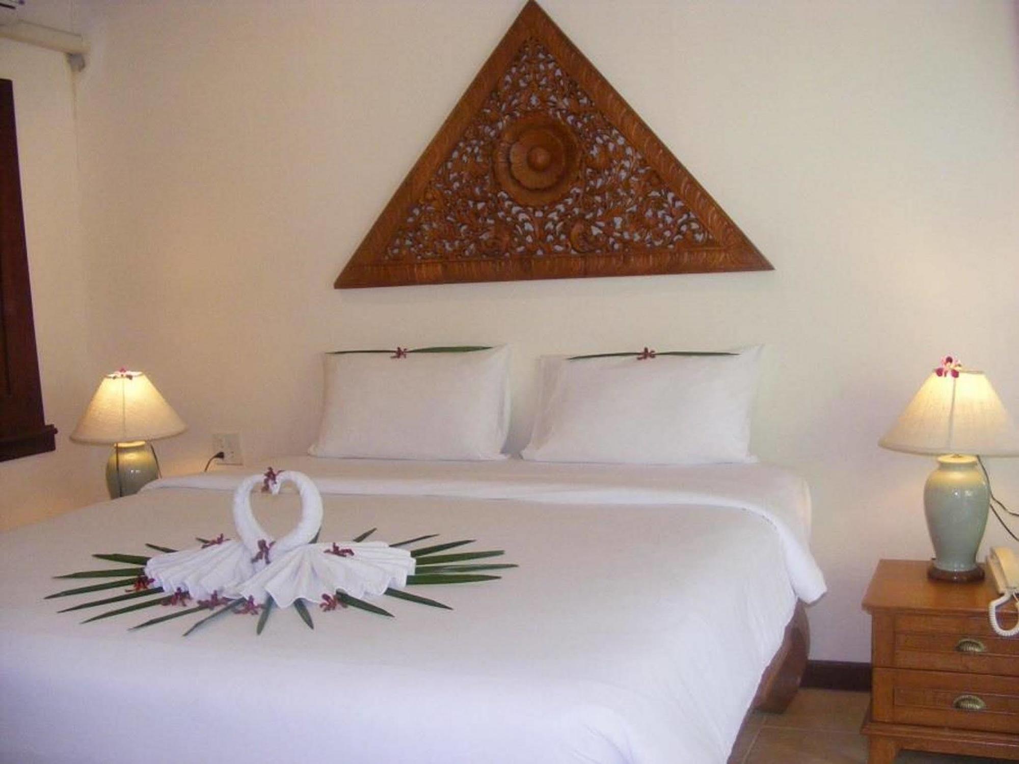 Phi Phi Bayview Premier Resort Exterior photo