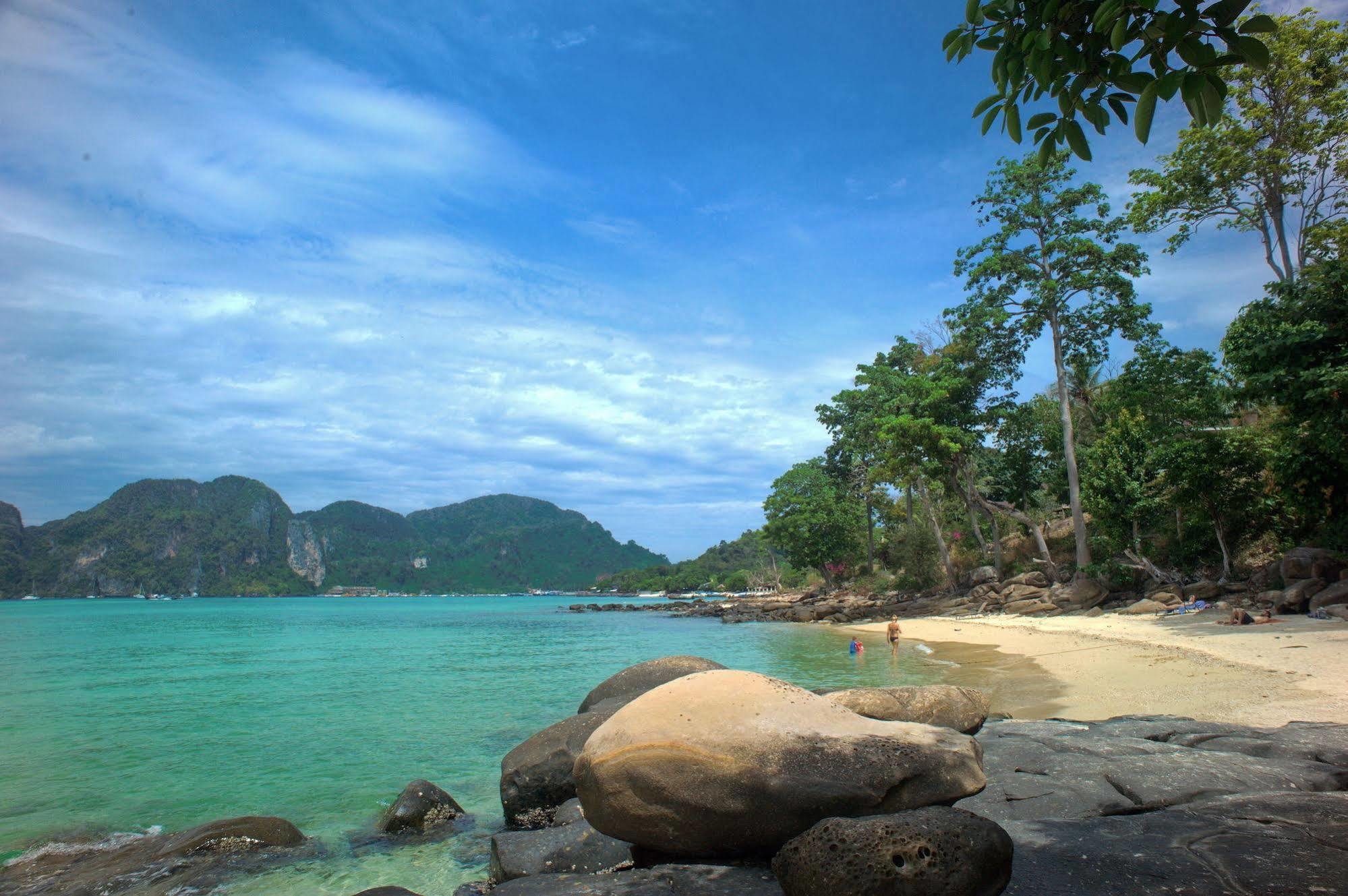 Phi Phi Bayview Premier Resort Exterior photo